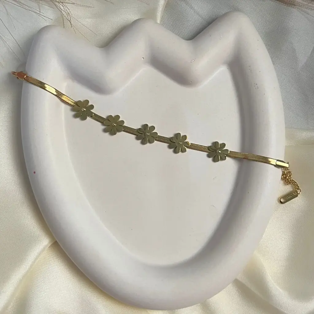 Daisy Flower Bracelet