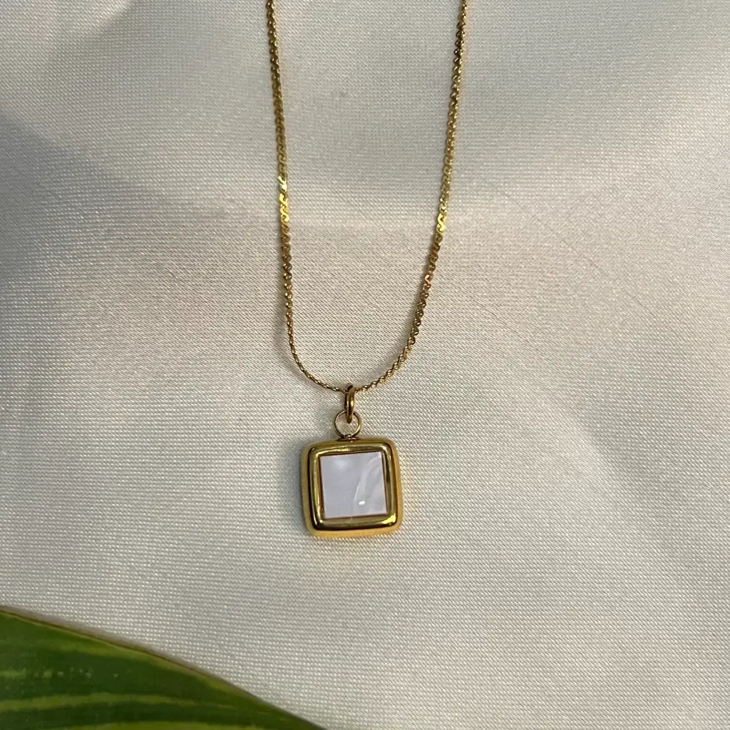 Pearl Square Pendent