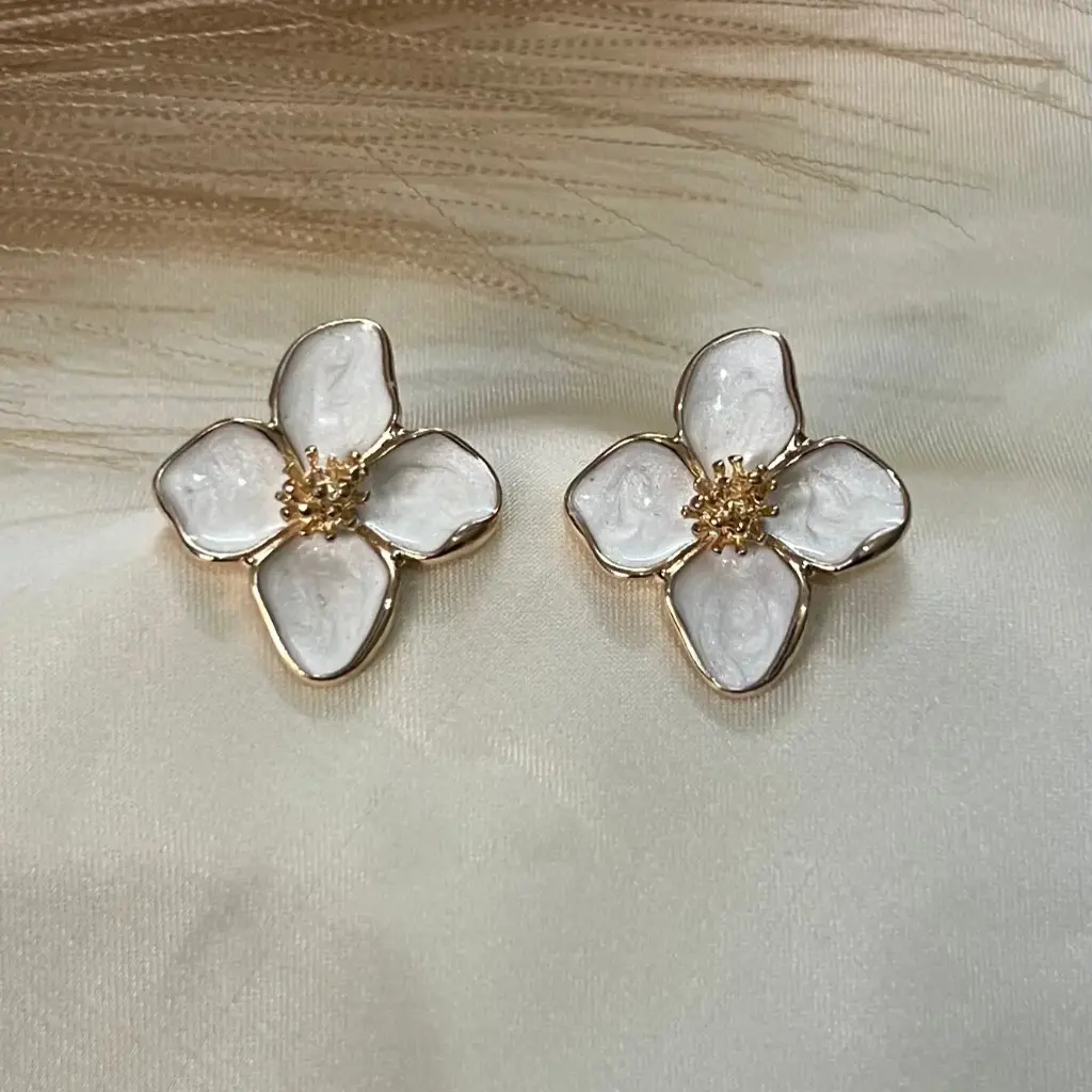 Flower Stud